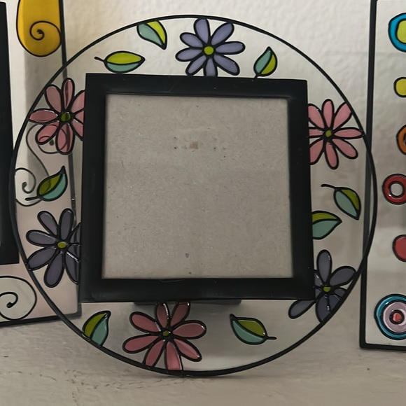 Modern artsy Picture frames set of 4 - Picture 4 of 9